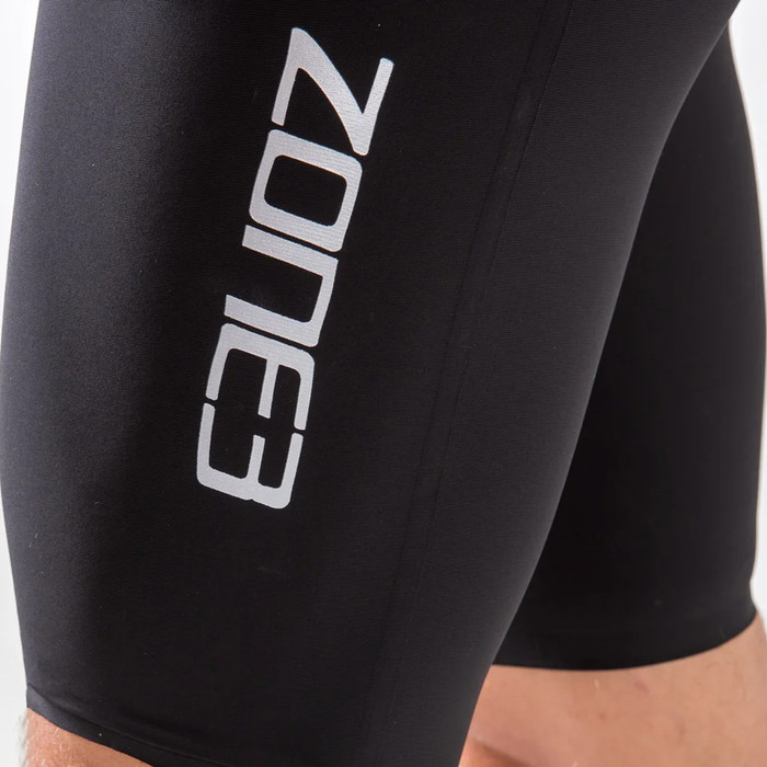 2024 Zone3 Hombres Streamline Back Zip Sin Mangas Shorty Swimskin SS18MSTL101 - Black / Red